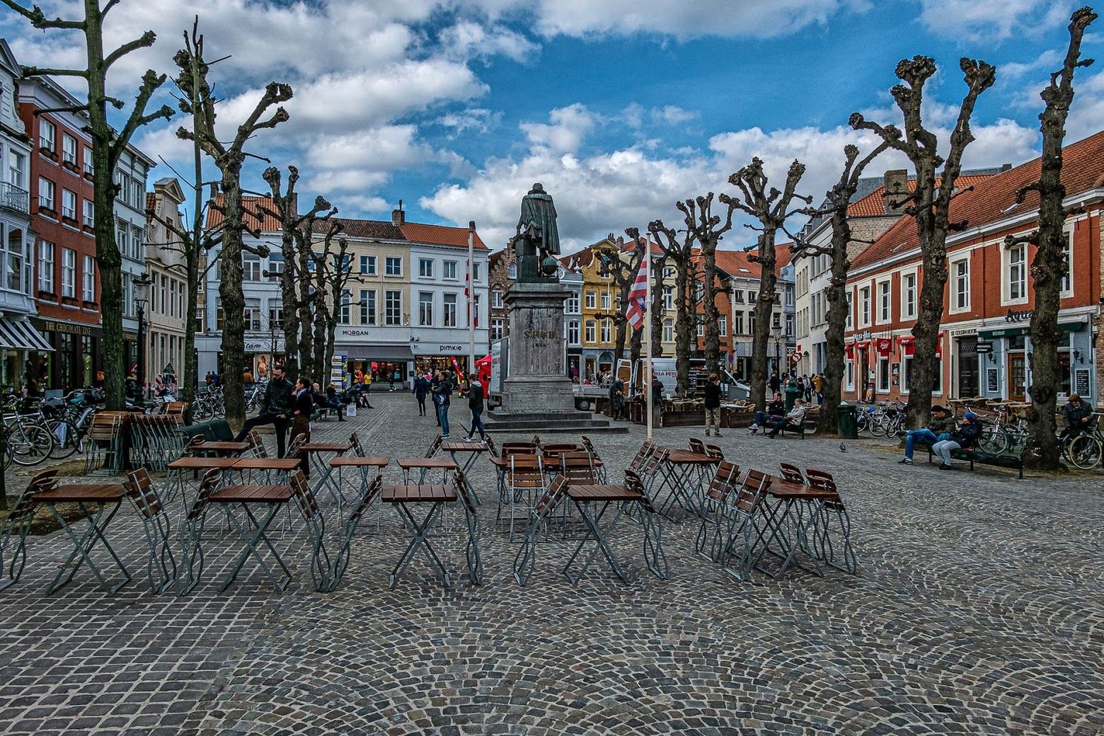 Brugge: Onze-Lieve-Vrouwekerk Ticket & Cityscape Audio Tour - photo 2