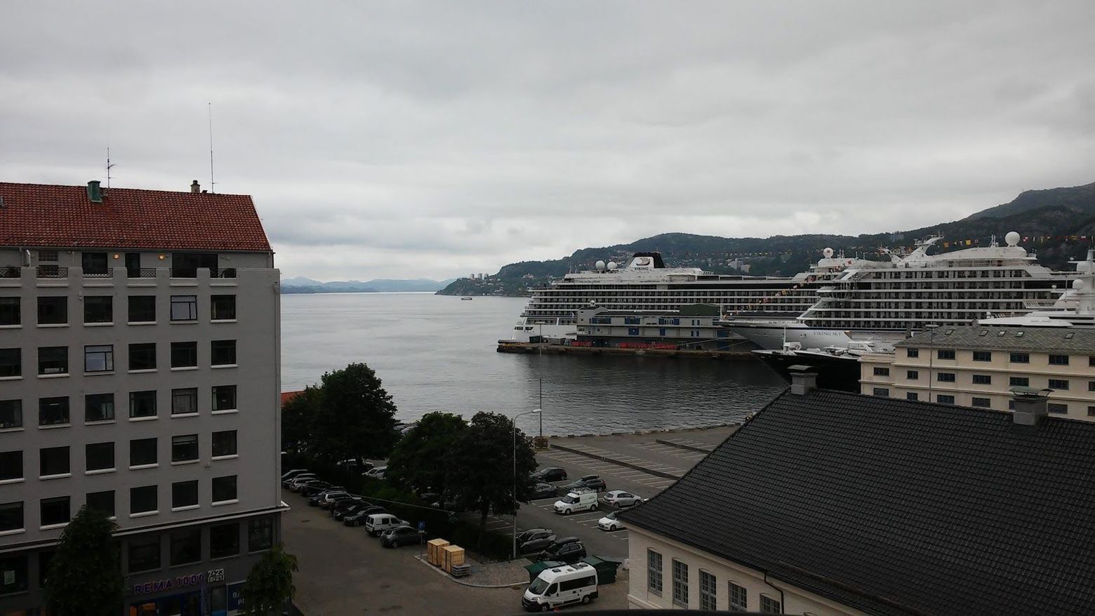 Bergen: University District Exploration Audio Tour - photo 2