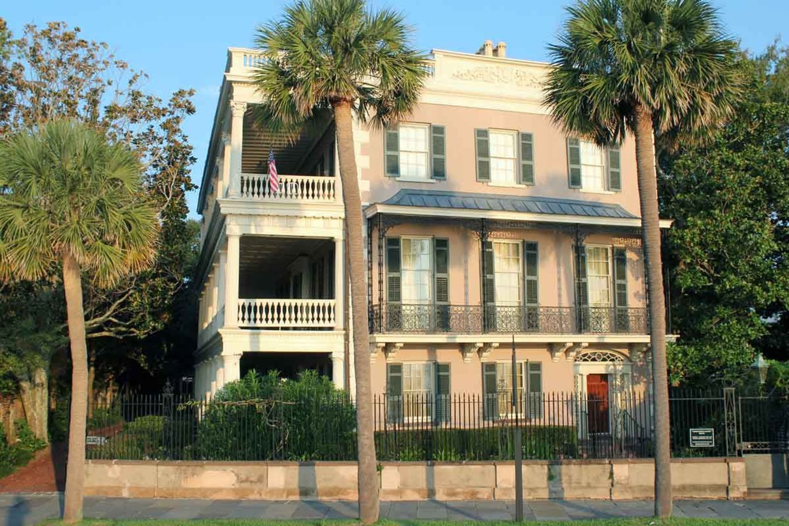 Charleston's Historic Walking Journey - photo 2