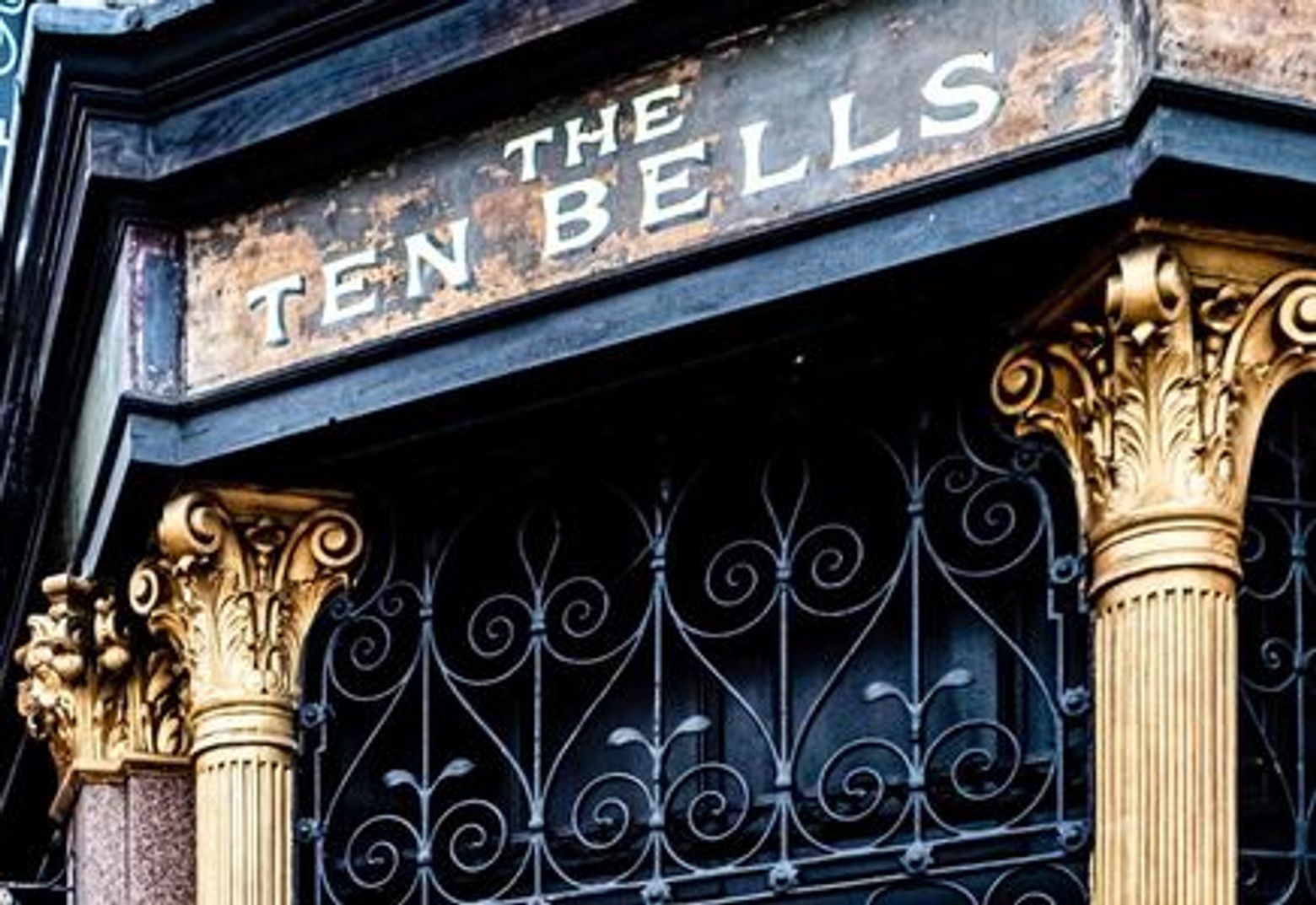 London: Jack the Ripper's Grim Tales Audio Tour - photo 4