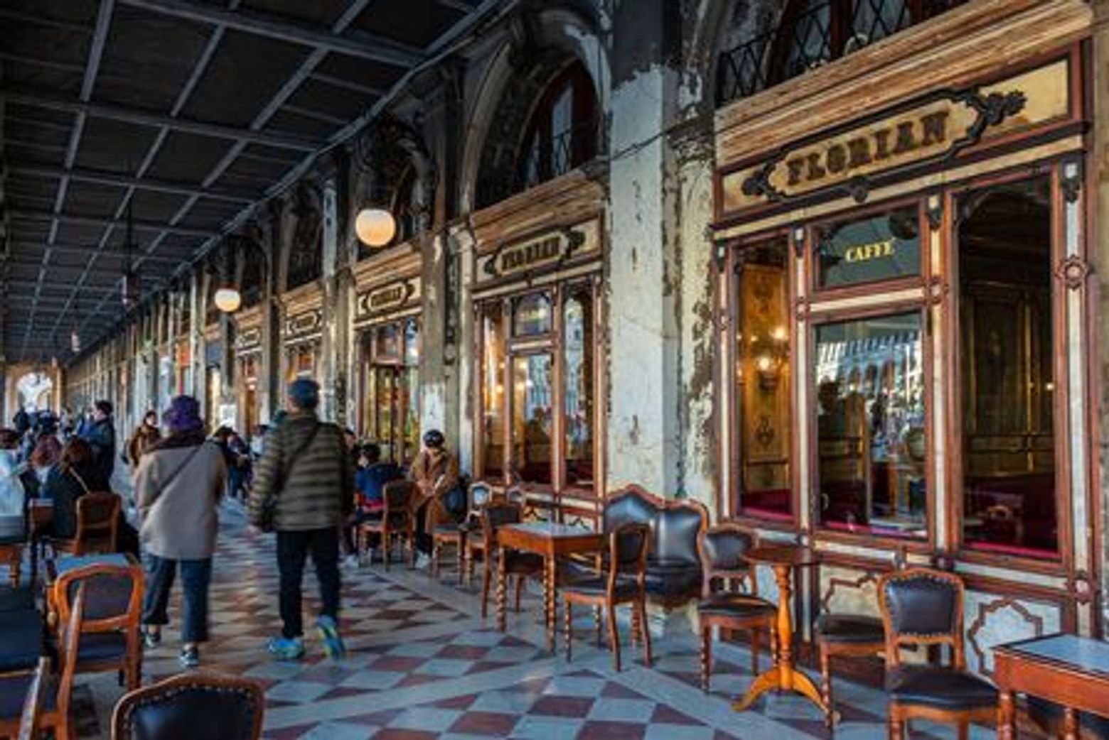 Mini Walking Tour of Venice: Spectacular Sights of Most Iconic Places - photo 3