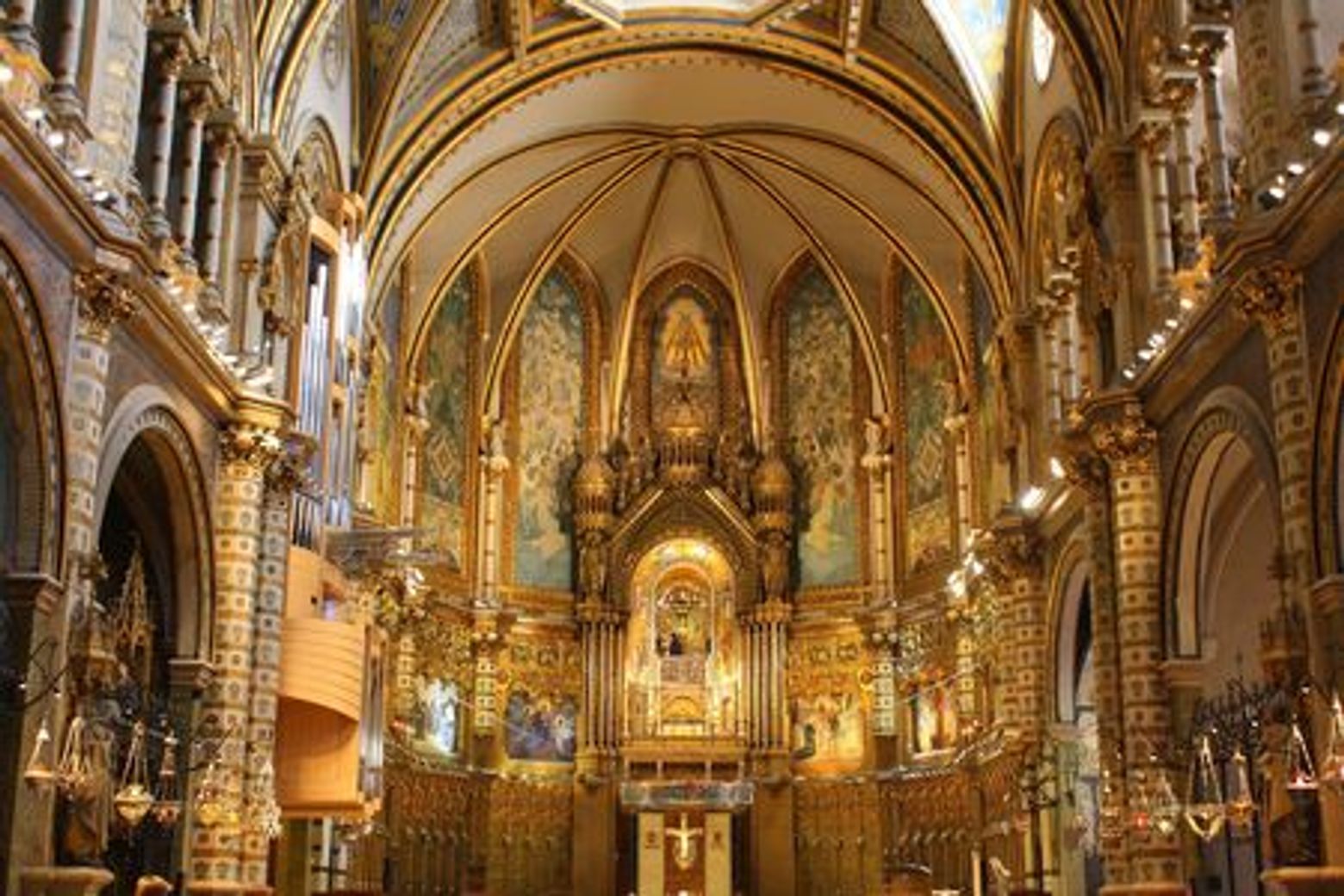 Around Barcelona: Montserrat Abbey Audio Tour - photo 3