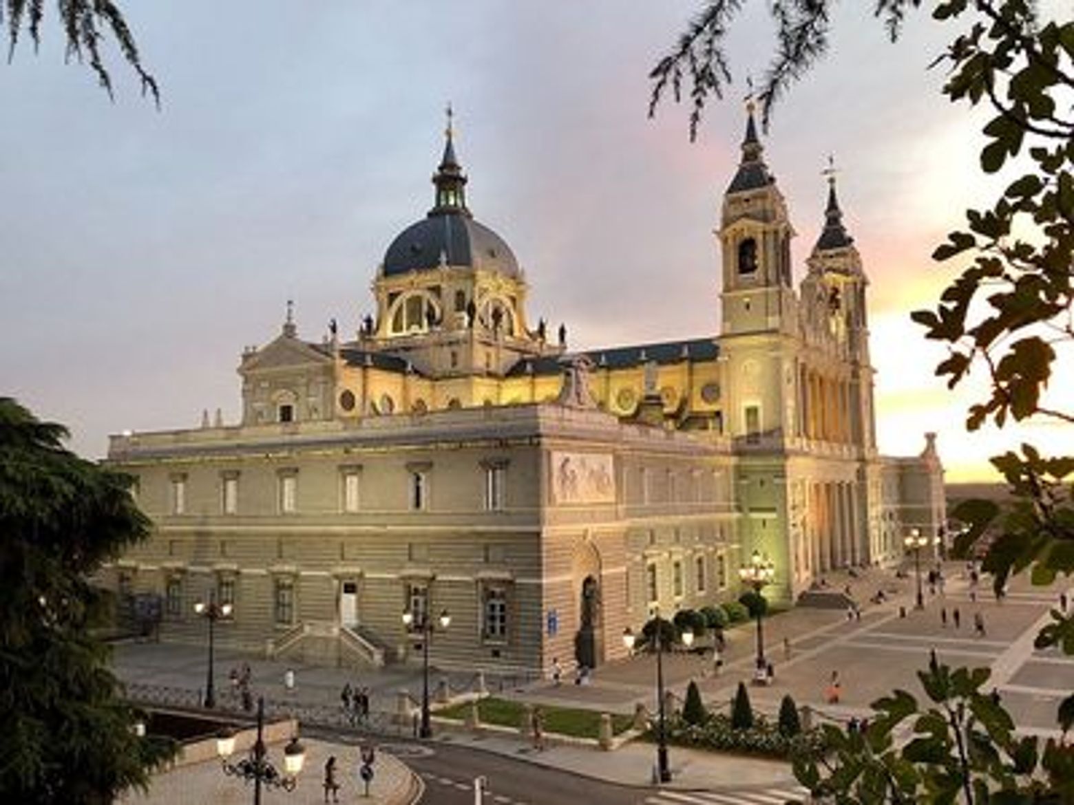 Madrid: Historic Highlights Audio Tour - photo 3