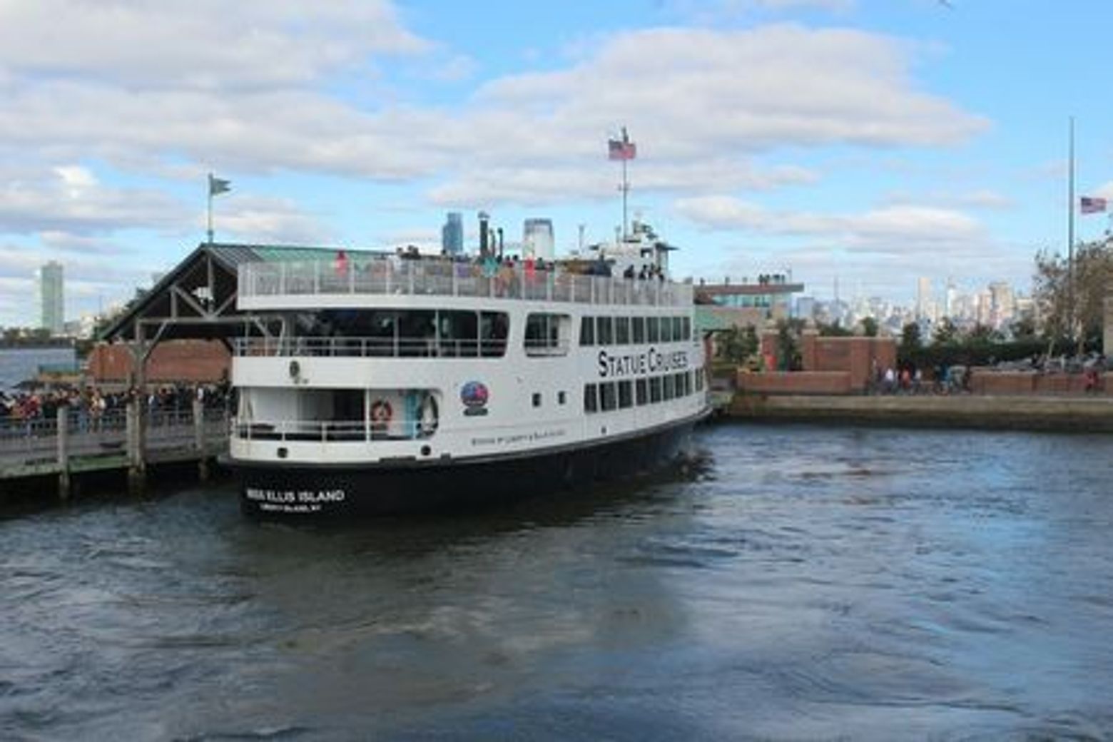 Statue of Liberty & Ellis Island: Entry + Ferry + Optional Tour - photo 3