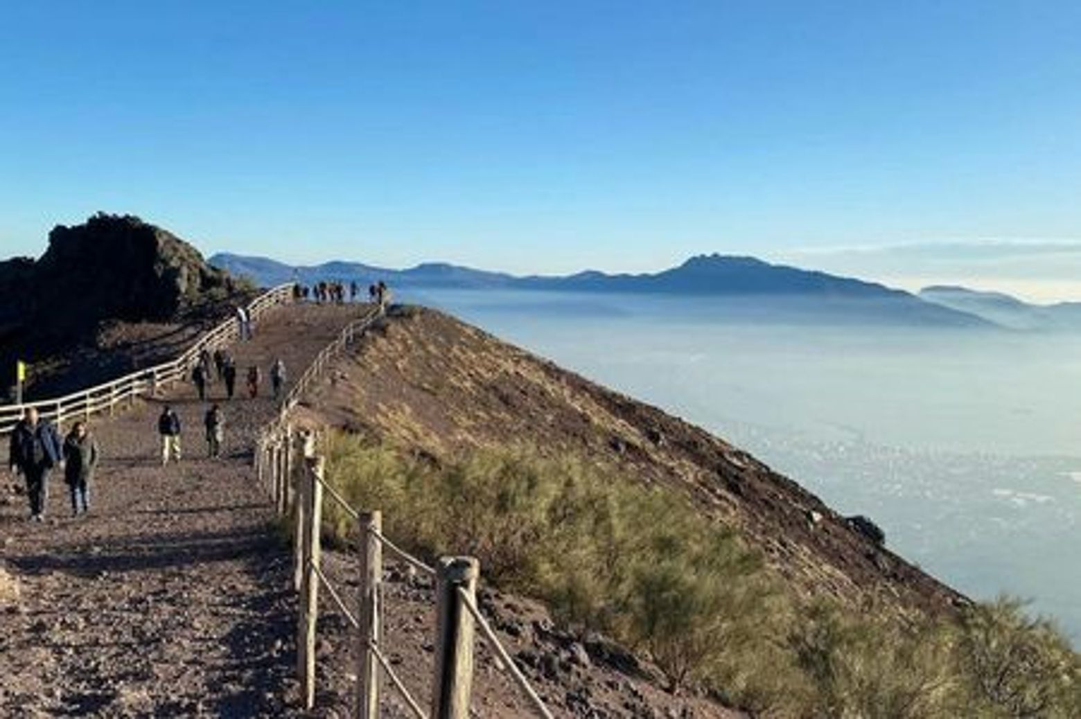 Vesuvius: Sunset Entry Ticket + Roundtrip from Pompei - photo 3