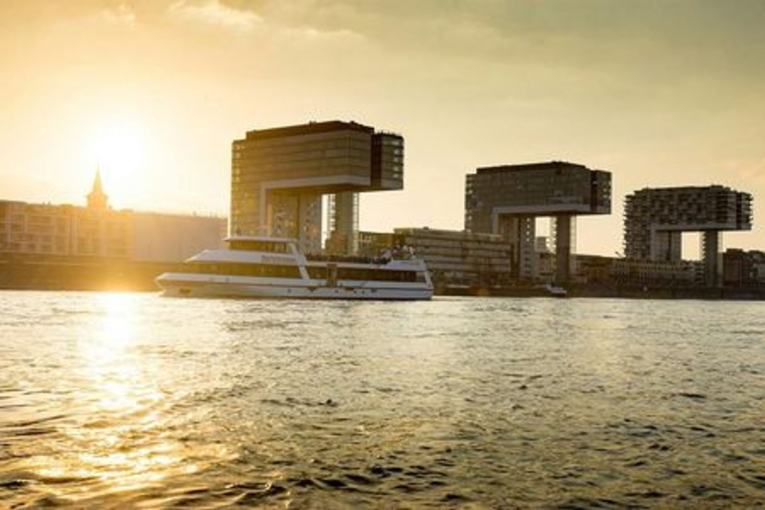 Cologne: Panorama City Cruise Ticket - photo 4