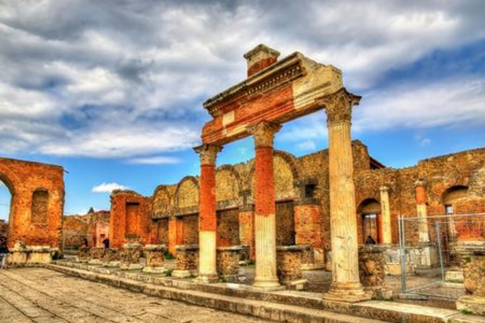 Vesuvius & Pompeii: Skip The Line Tickets + Roundtrip from Salerno - photo 4