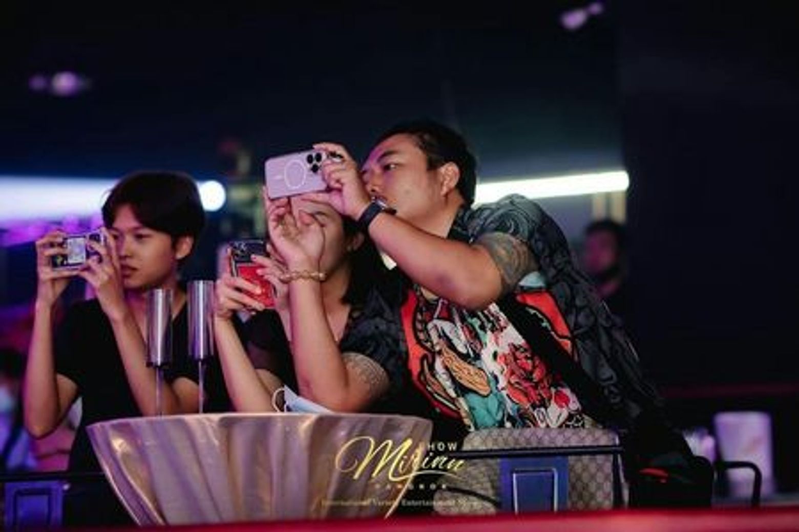 Mirinn Theatre Cabaret Show Bangkok: Admission Ticket - photo 3