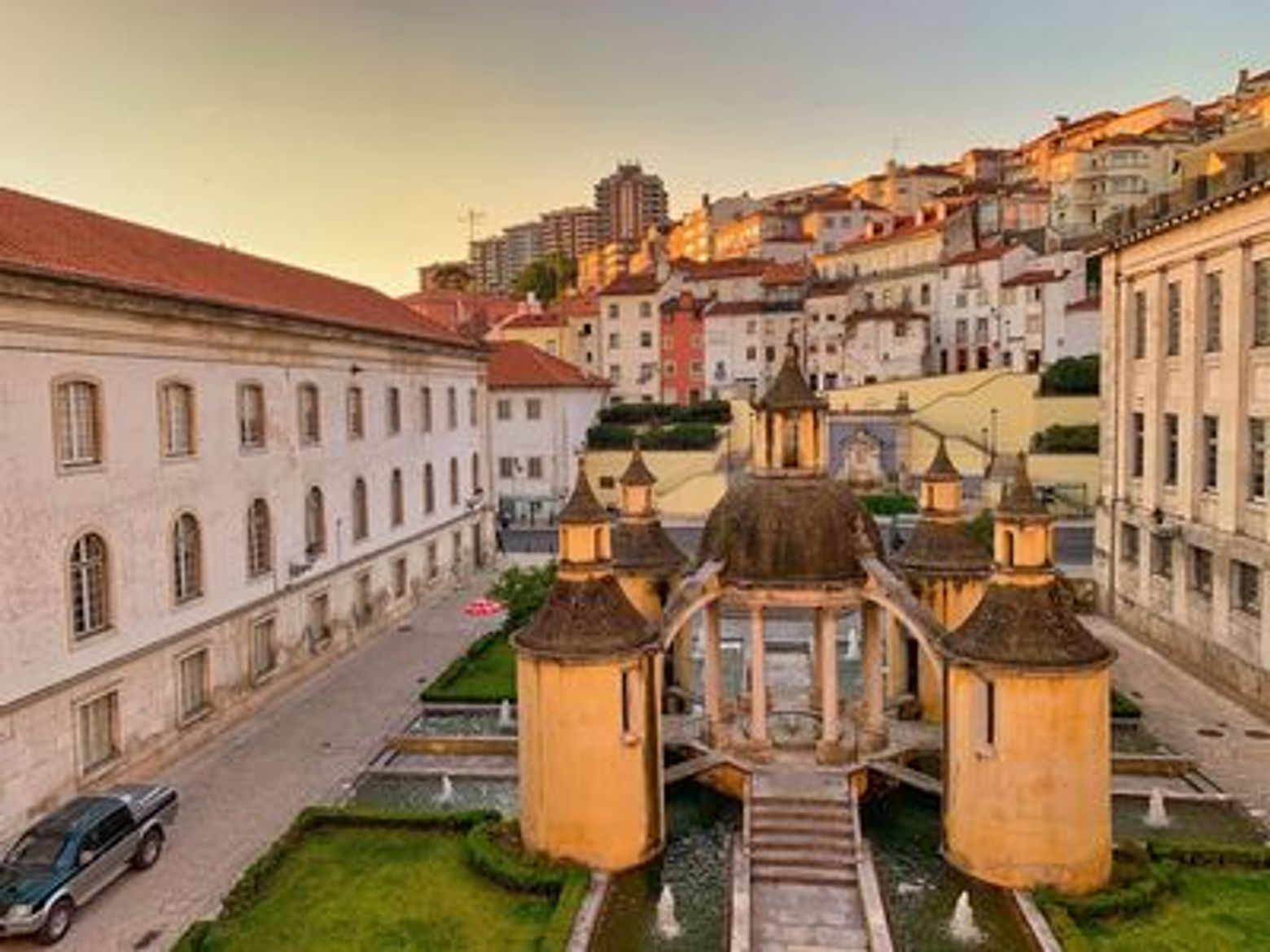 Coimbra: Cloisters & Gardens Medieval Audio Tour - photo 4