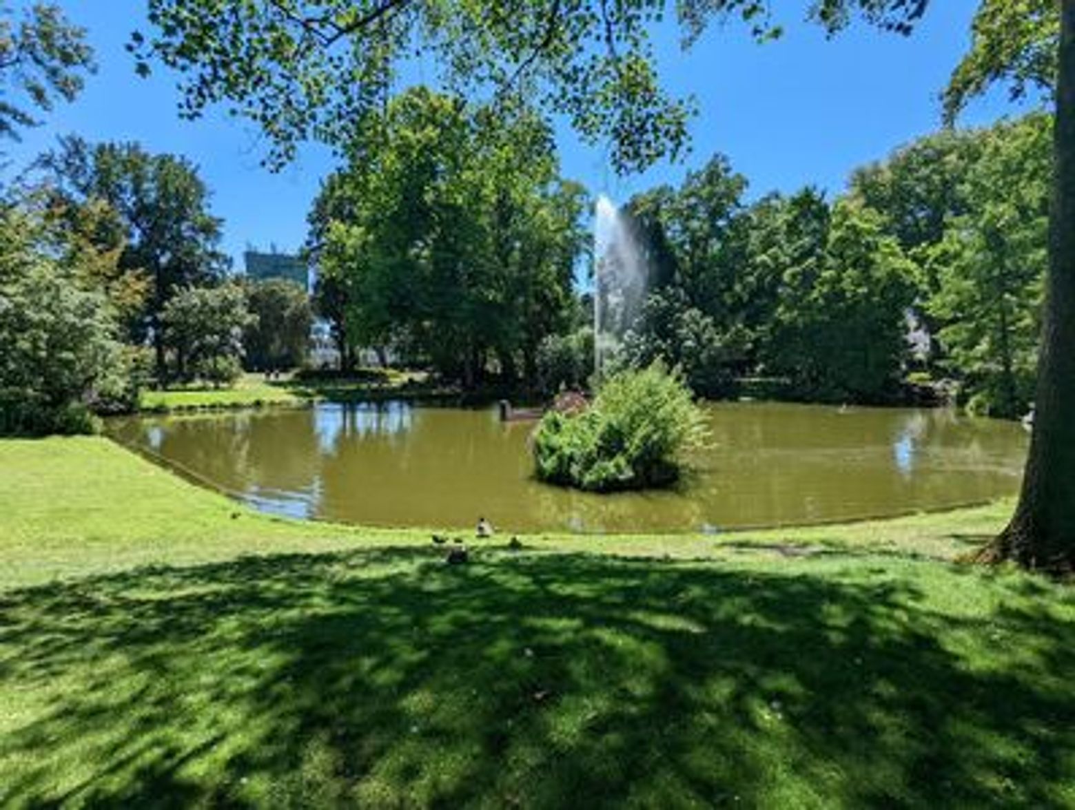 Nantes: Enchanting Self-Guided Audio Tour - photo 4