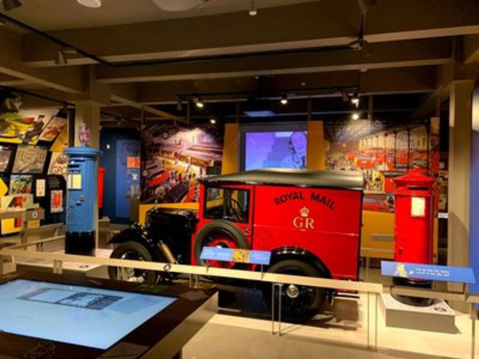 London Adventure: Sightseeing with The Postal Museum Ticket - photo 4