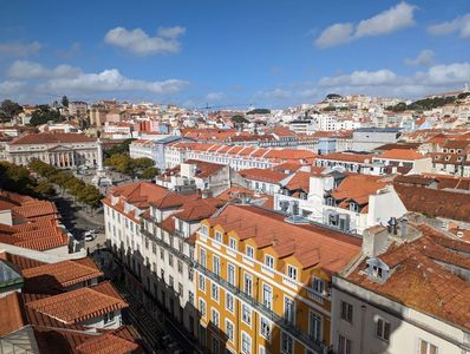 Historic and Scenic Lisbon: A Journey Through Time and Beauty with Lisbon Cathedral Ticket - photo 3