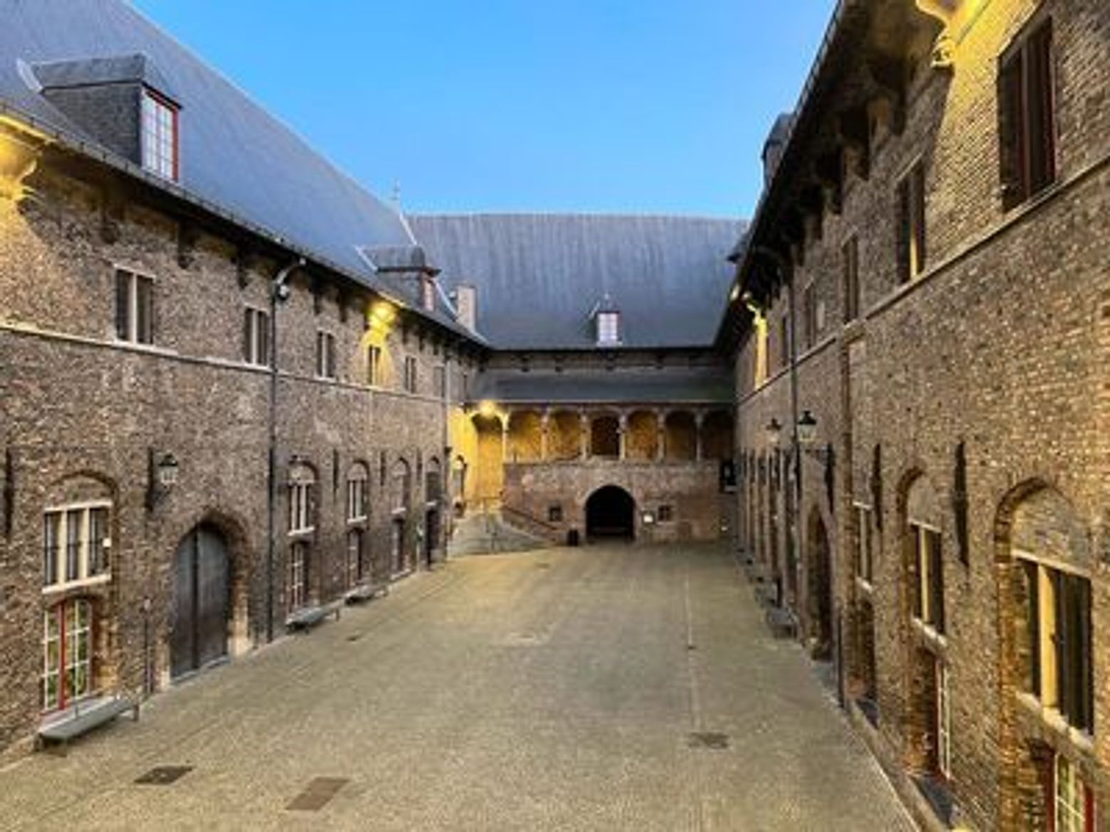 Brugge: Onze-Lieve-Vrouwekerk Ticket & Cityscape Audio Tour - photo 4