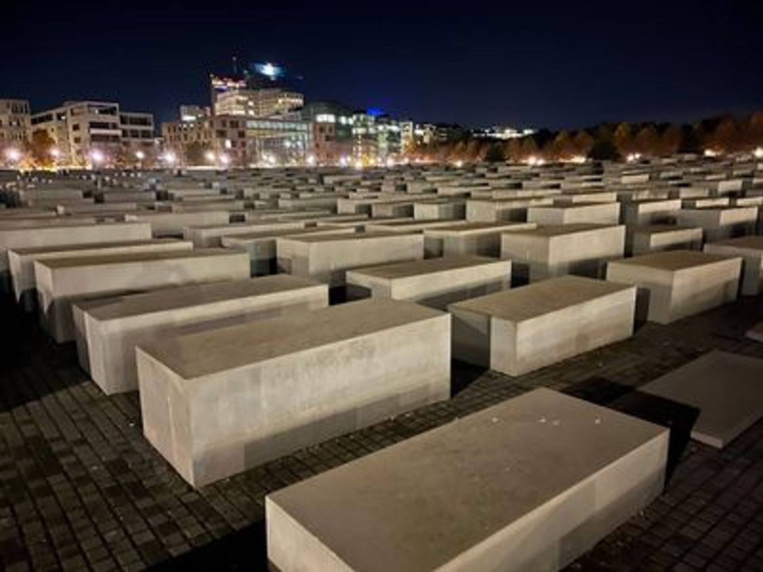 Berlin: Cultural Landmarks Tour with Illuseum Berlin Ticket - photo 3