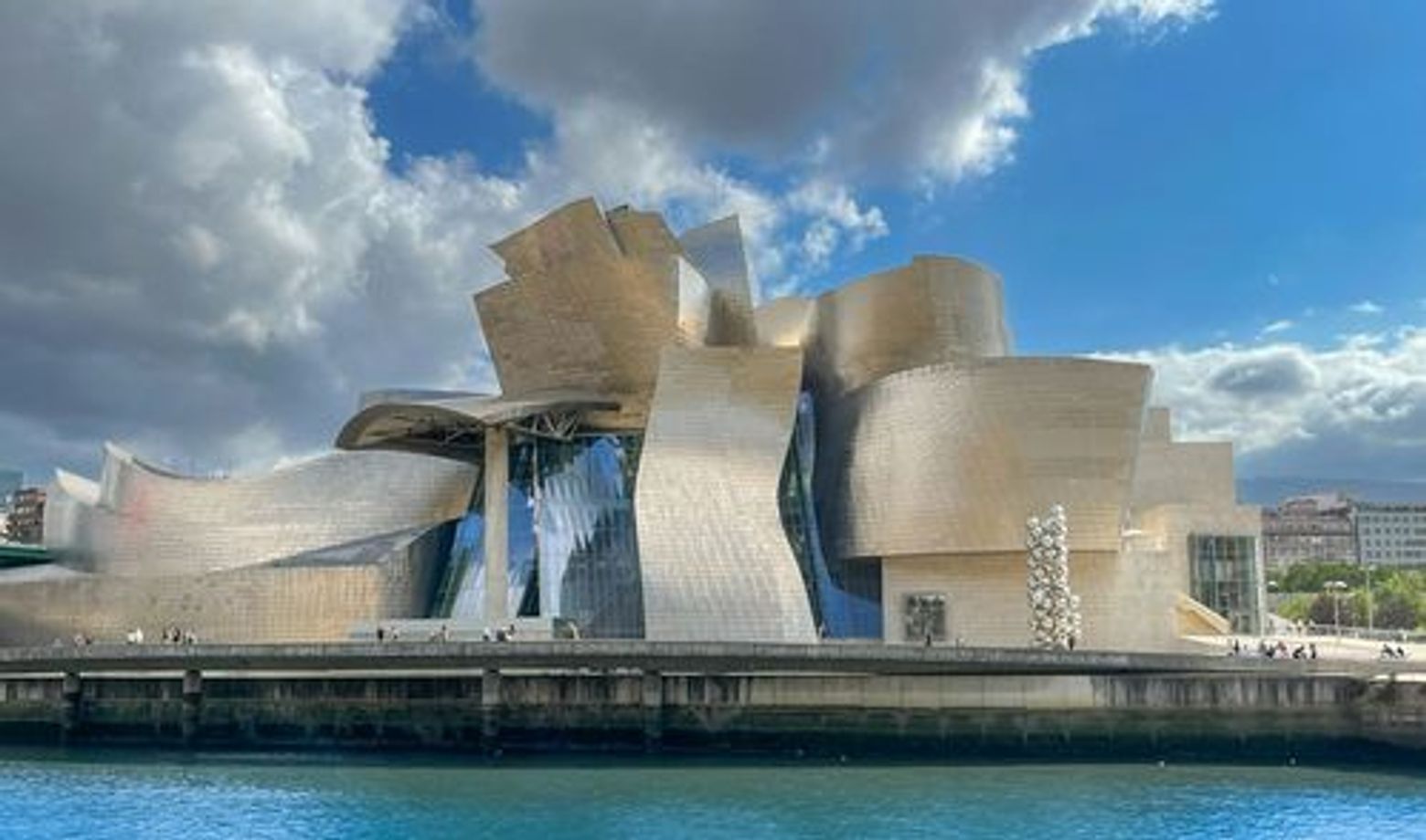 Bilbao: Guggenheim Museum Audio Tour - photo 3