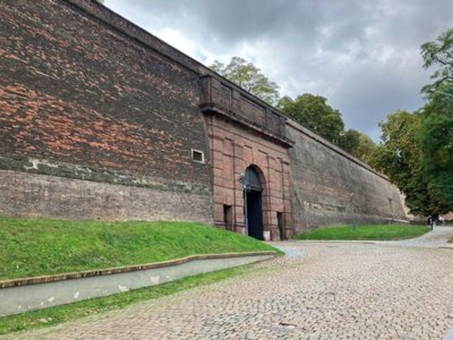 Prague: Vysehrad Legends Audio Tour - photo 4