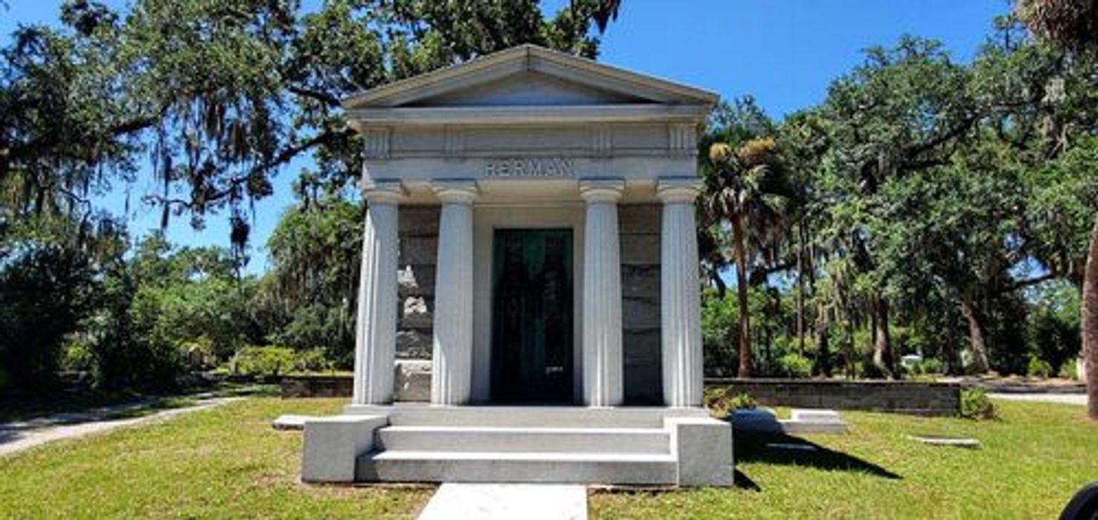 Savannah: Bonaventure's Mysteries Audio Tour - photo 3
