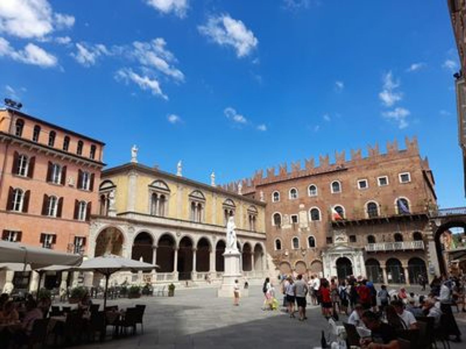 Verona: Historic Whispers Audio Tour - photo 4