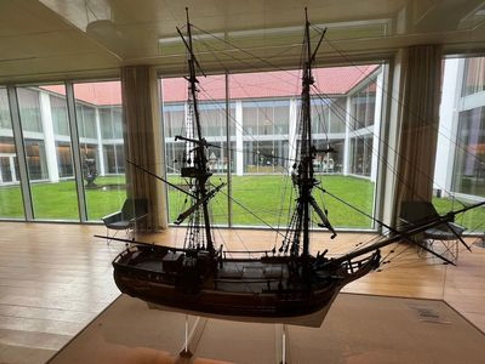 Bergen: University District Exploration Audio Tour - photo 3