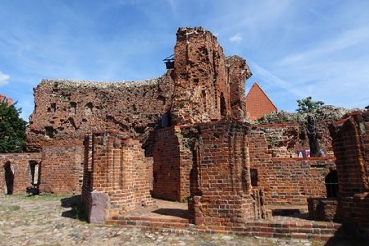 Torun's Enchanted Historical Journey - photo 3