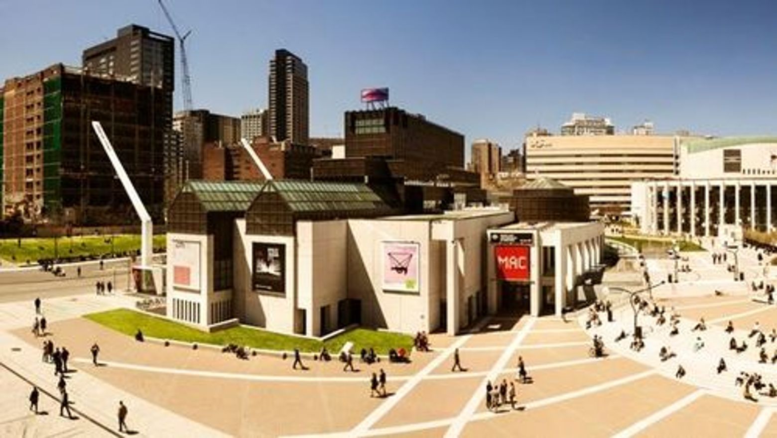 Montreal: Downtown Discovery Audio Tour - photo 4