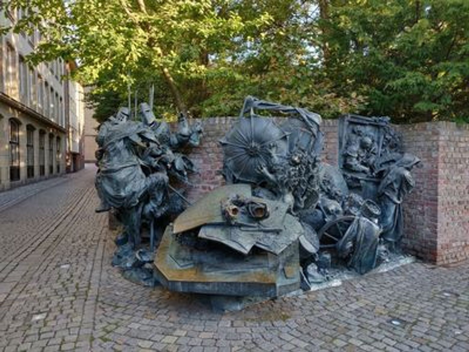 Dusseldorf: Cultural Highlights Audio Tour - photo 4