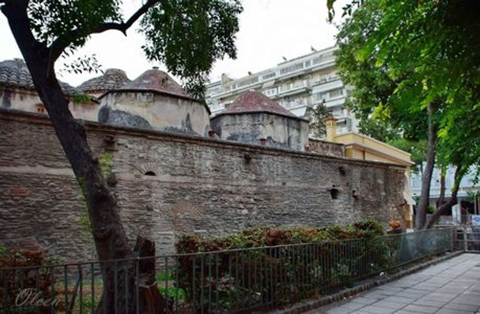 Thessaloniki's Tapestry of Time: A Historic Walk - photo 3
