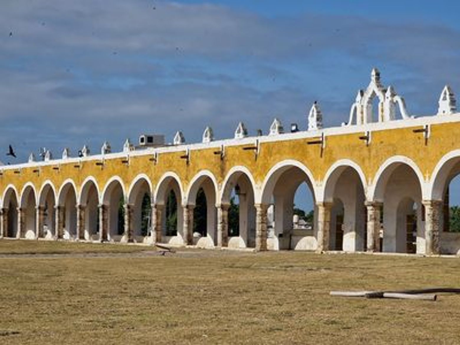 Izamal: A Kaleidoscope of History Audio Tour - photo 3