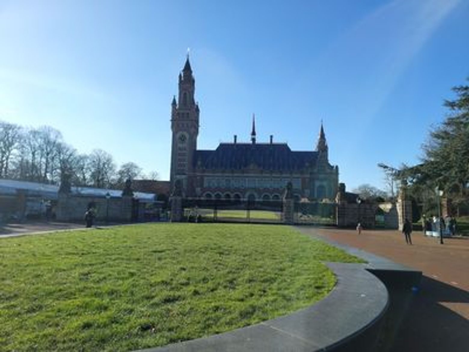 The Hague's Journey Through Time: A Walking Tour - photo 3