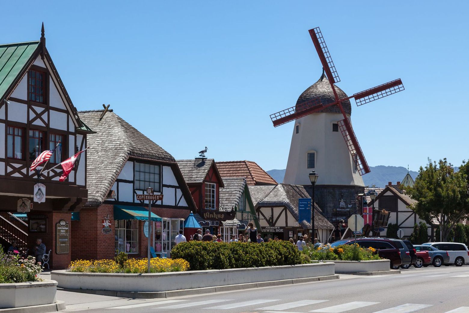 A Walk in Solvang: Tasting a Little Slice of Denmark Hidden in California - photo 2