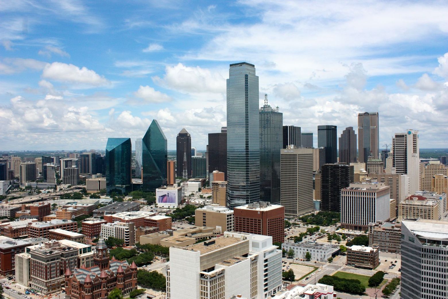 Dallas: Historic Architectures & Stories Audio Tour - photo 2