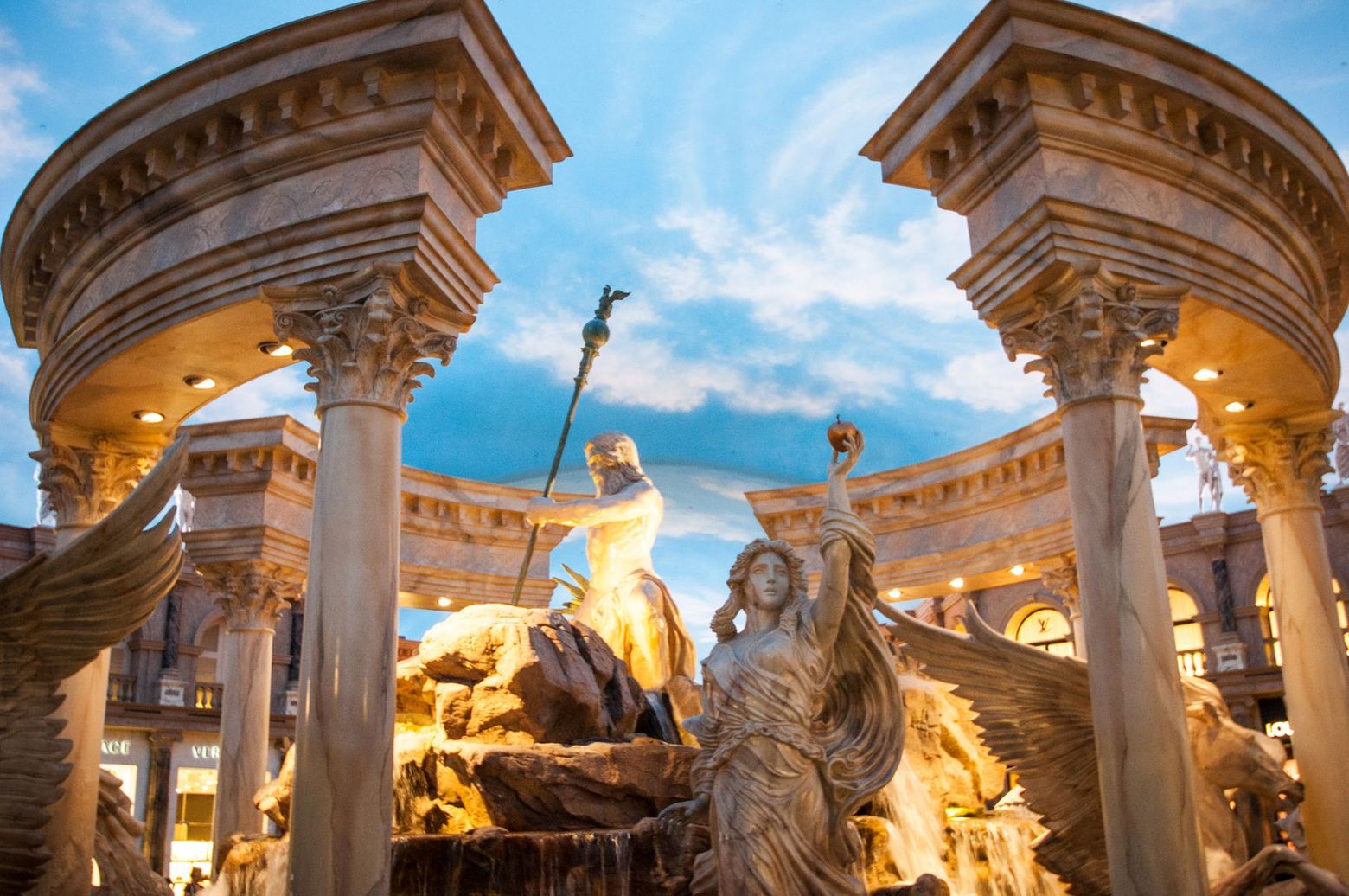 Introduction to Las Vegas: Exploring Must-Sees of the Lively Entertainment City - photo 2