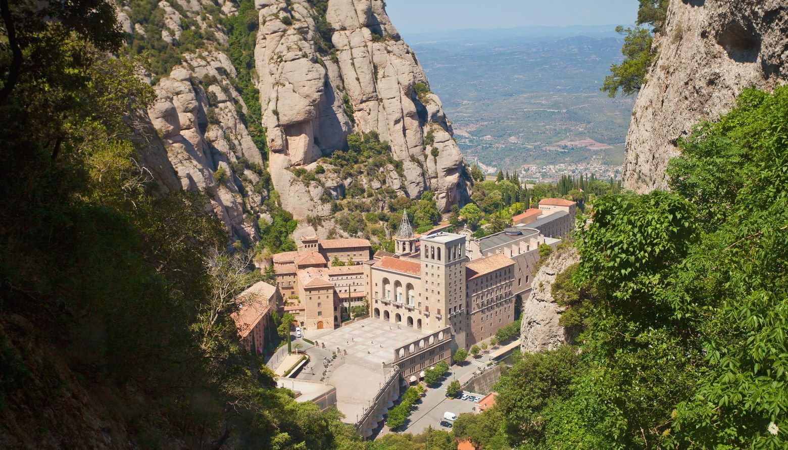 Barcelona: Montserrat Abbey & Railway Ticket with Audio Tour