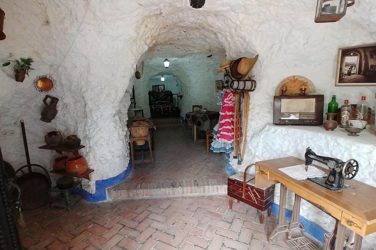 Sacromonte Caves Museum: Entry Ticket - photo 2