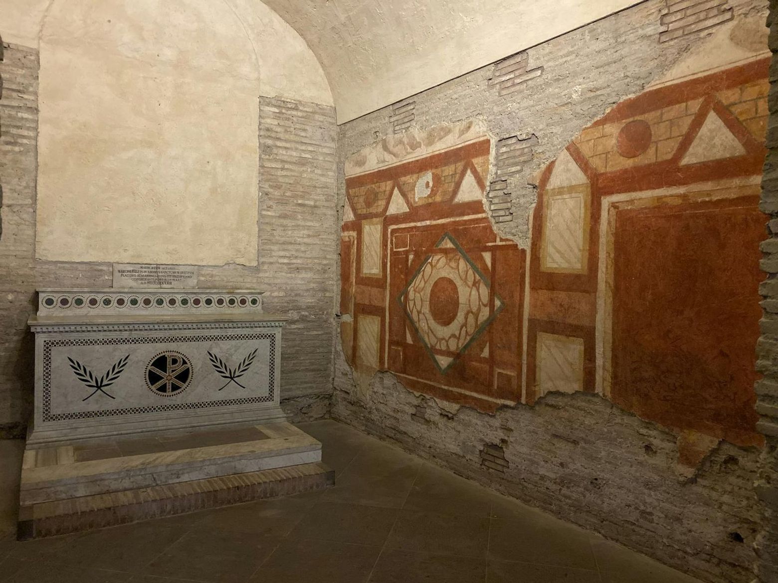 Entry to Case Romane del Celio - photo 2