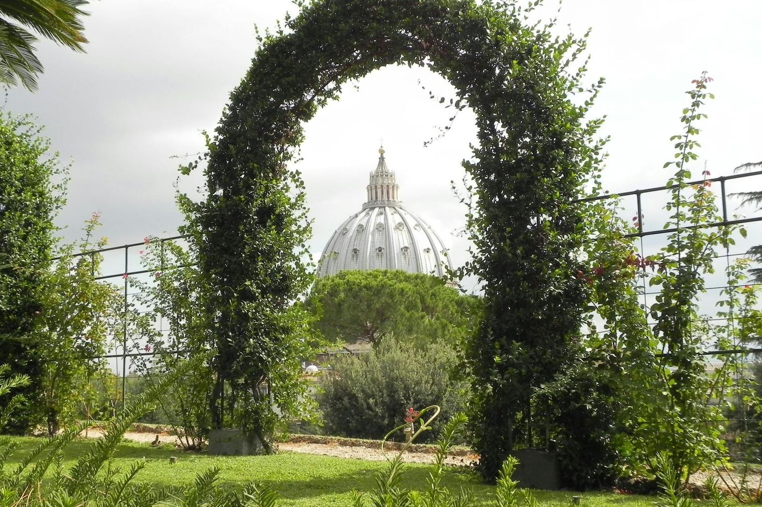 Vatican Museums: Fast Track Ticket + Vatican Gardens Tour on a Minibus