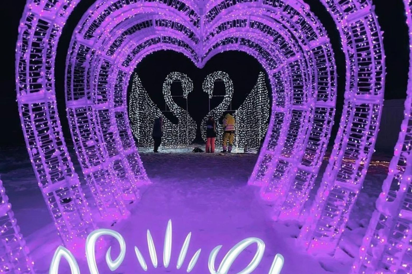 SnowGlow Winterpark: Entry Ticket