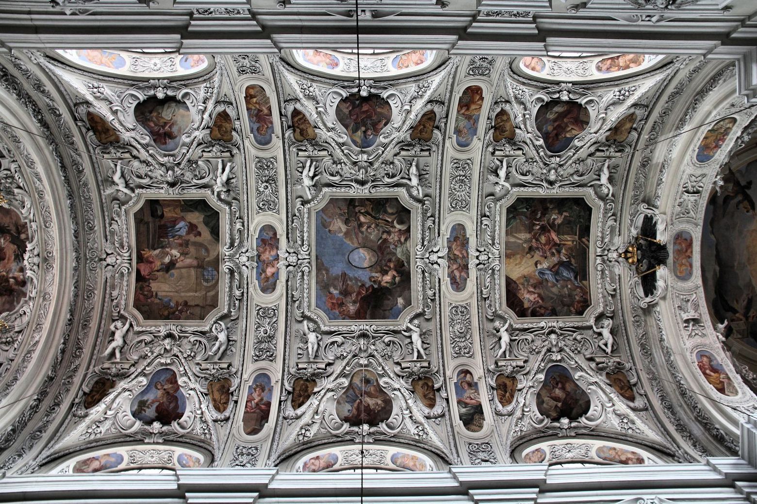 Vienna: Cathedral Quarter Audio Tour - photo 2