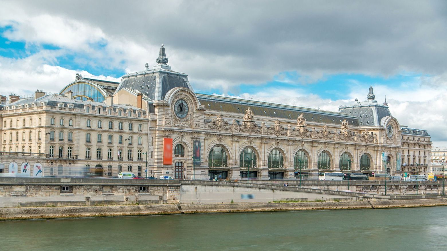 Paris: Musee d'Orsay Ticket & Audio Tour