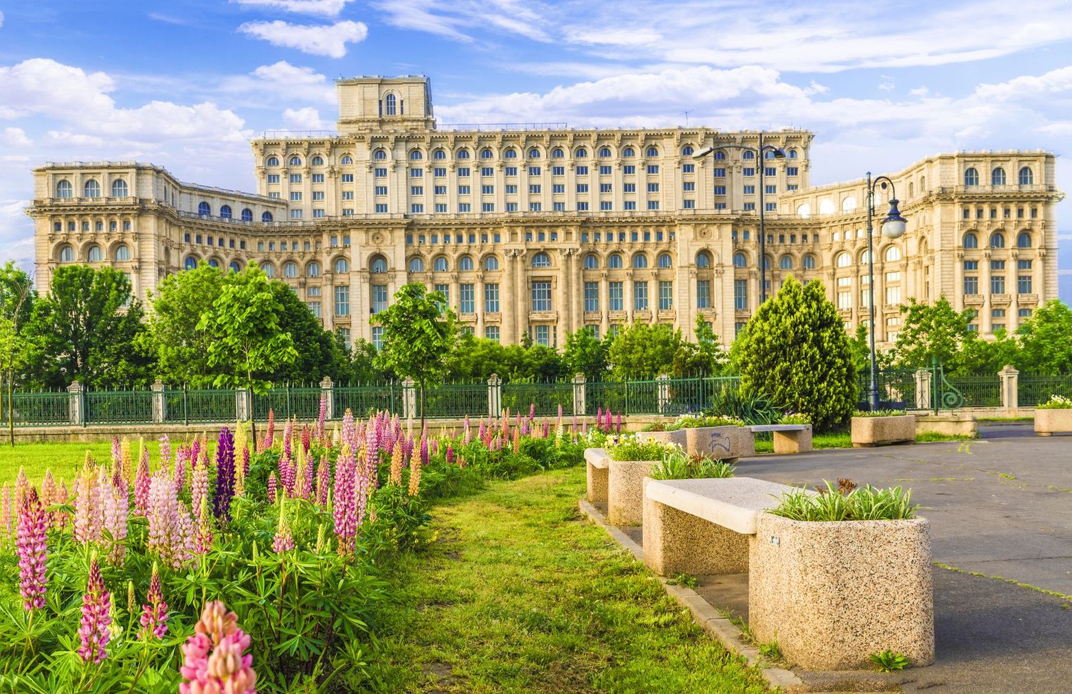 Bucharest: Hidden Gems Audio Tour
