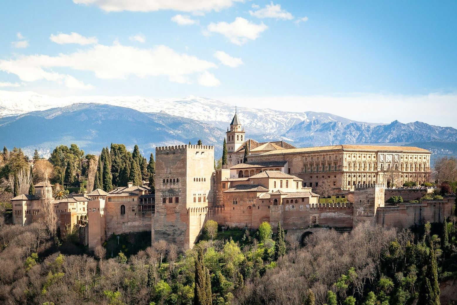 Granada: Alhambra Ticket & Audio Tour