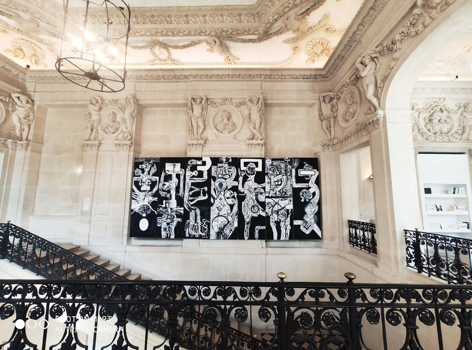 Paris Walking Tour with Picasso Museum Ticket - photo 2