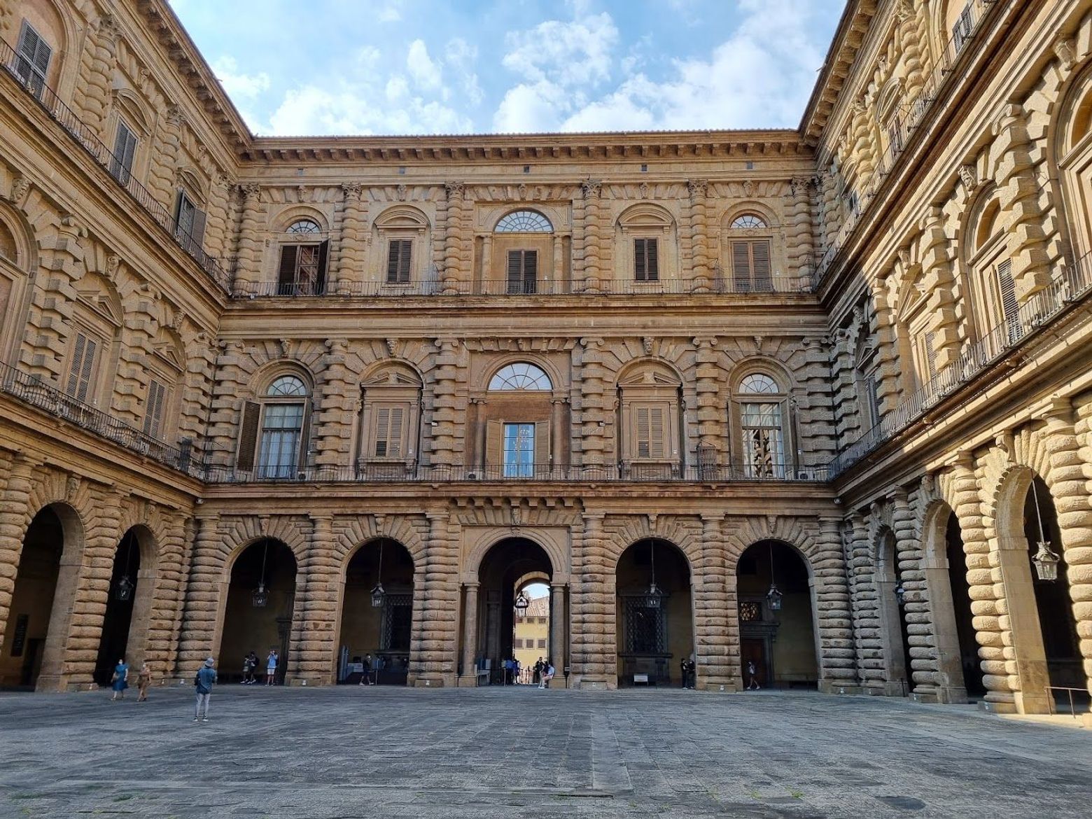 Florence: Pitti Palace, Boboli & Bardini Gardens Ticket & Sightseeing Audio Tour
