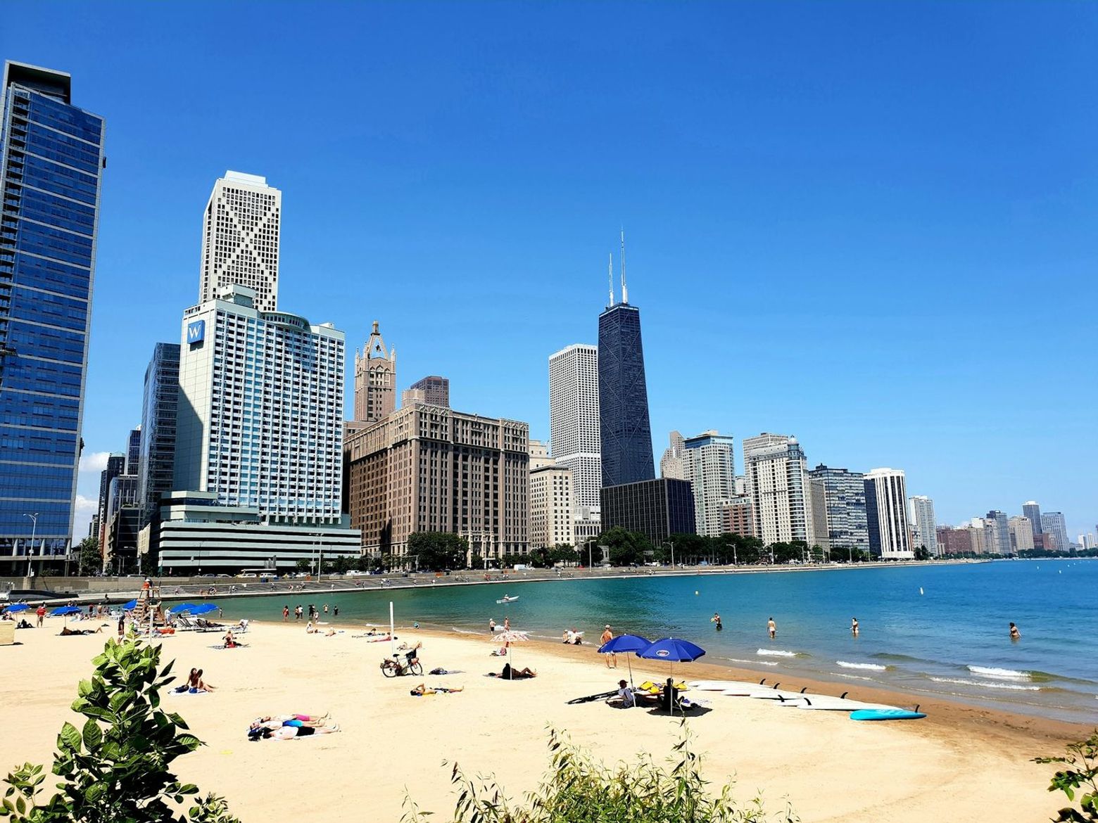 Chicago's Hidden Gems: Streeterville, Lakefront & the Magnificent Mile Audio Tour