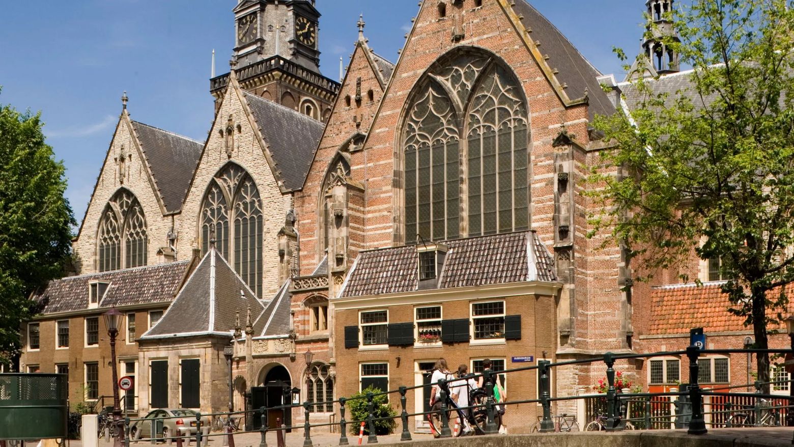 Incredible Amsterdam: Self-Guided Audio Walking Tour