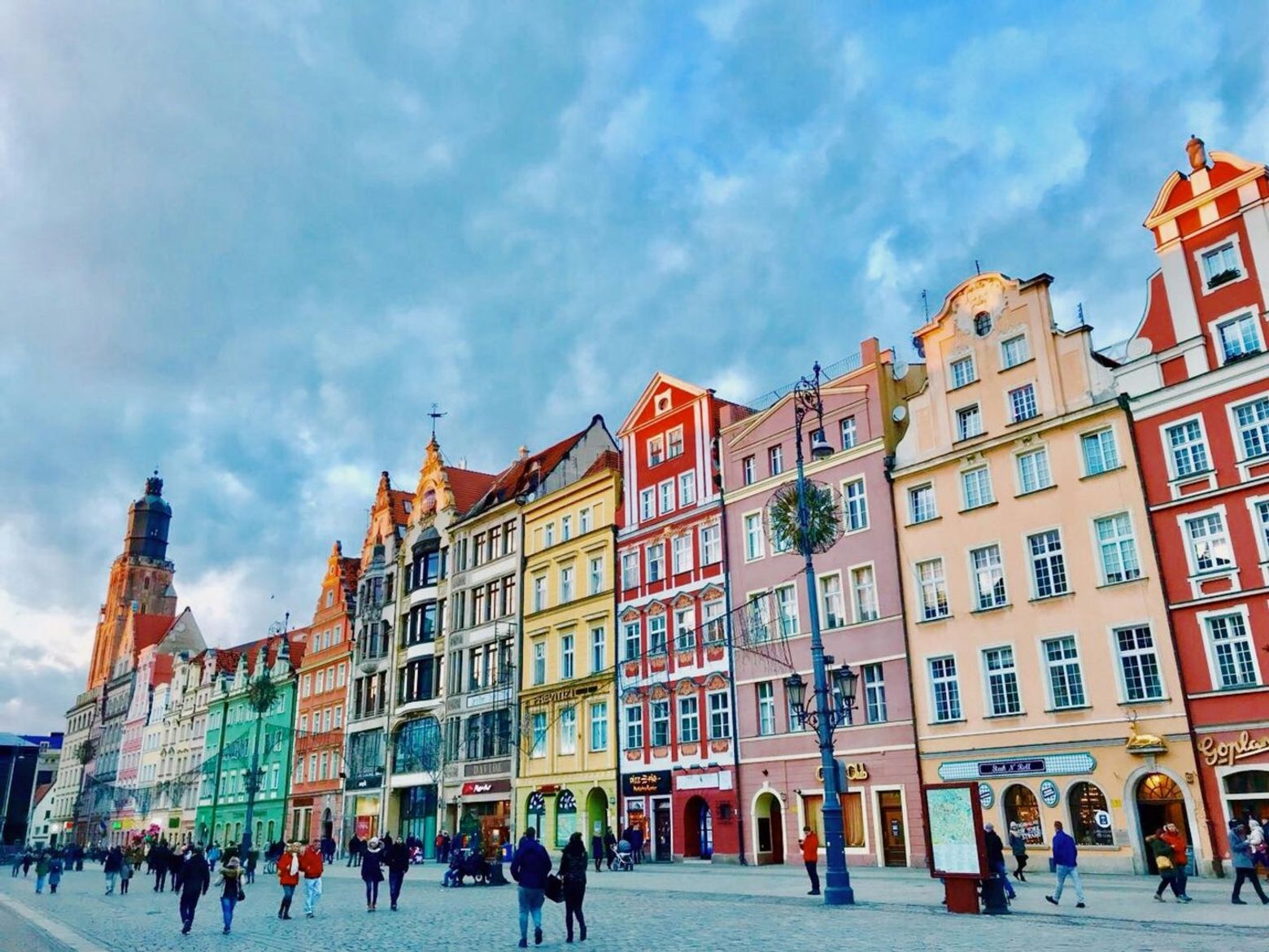 Wroclaw Old Town Explorer: A Magical Walking Journey
