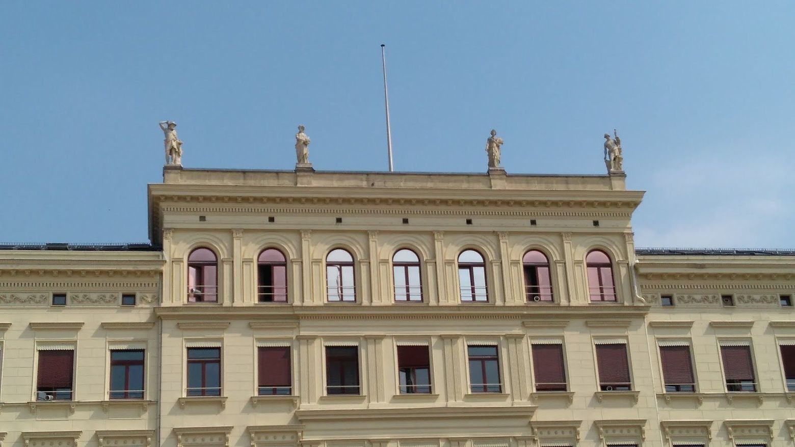 Görlitz: Architectural Time Travel Audio Tour - photo 2