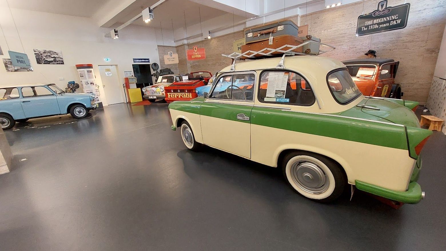 Navigate History: In-App Audio Tour in a Trabi