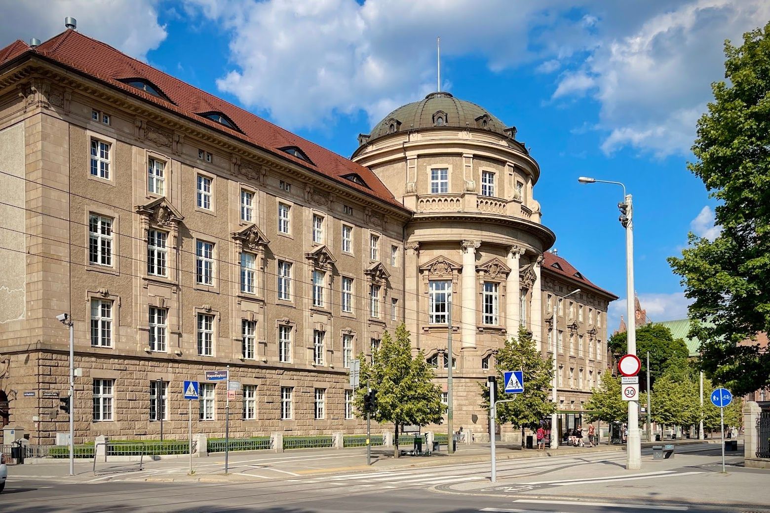Poznan: Cathedral Island to Old Market Audio Tour