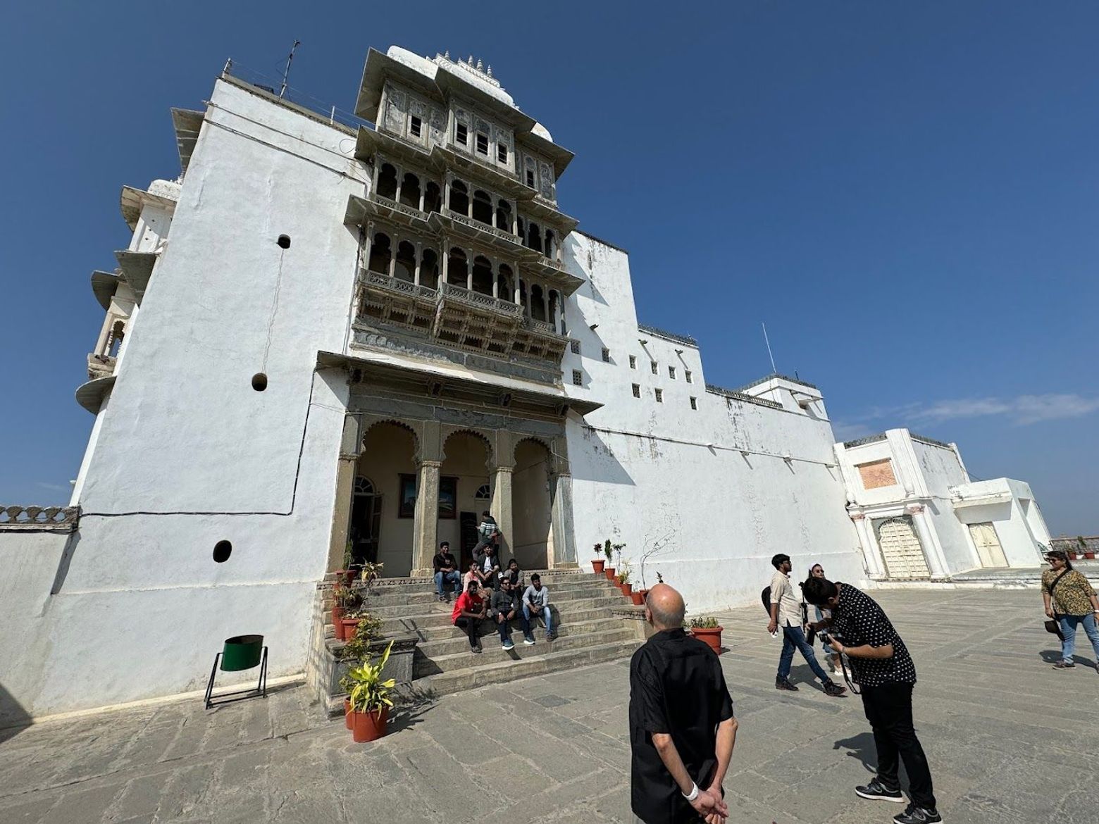 Udaipur's Treasures: Tiger Lake & City Landmarks Walk